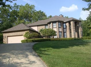 5884 Squirrelsnest Ln, Cincinnati, OH 45252