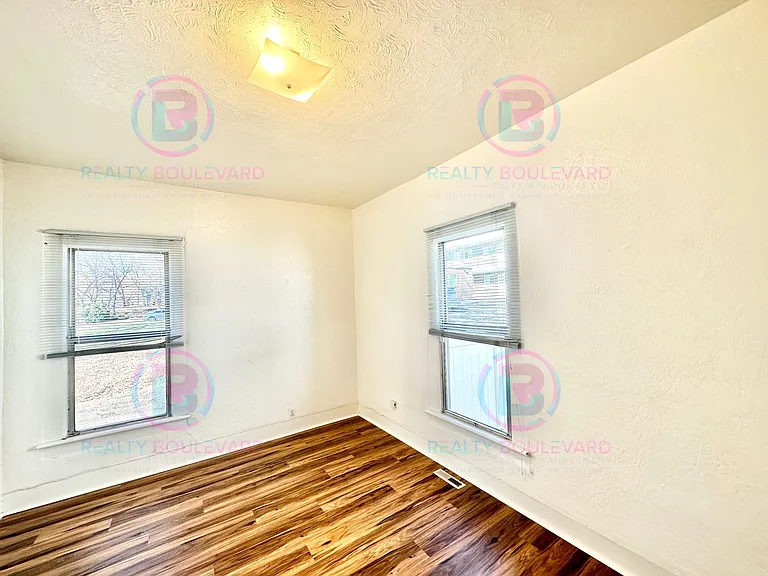 815 Jones St — Photo 10