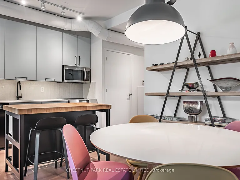 64 Niagara St #221 — Photo 11