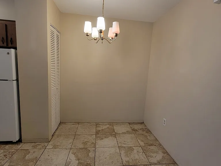 300 35th Ave N #F3 — Photo 5