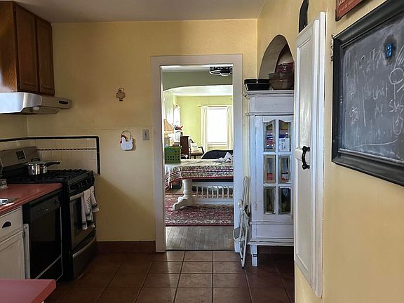 5th image of 1516 Jepsen Avenue