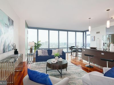 2101 Market St UNIT 2801, Philadelphia, PA, 19103
