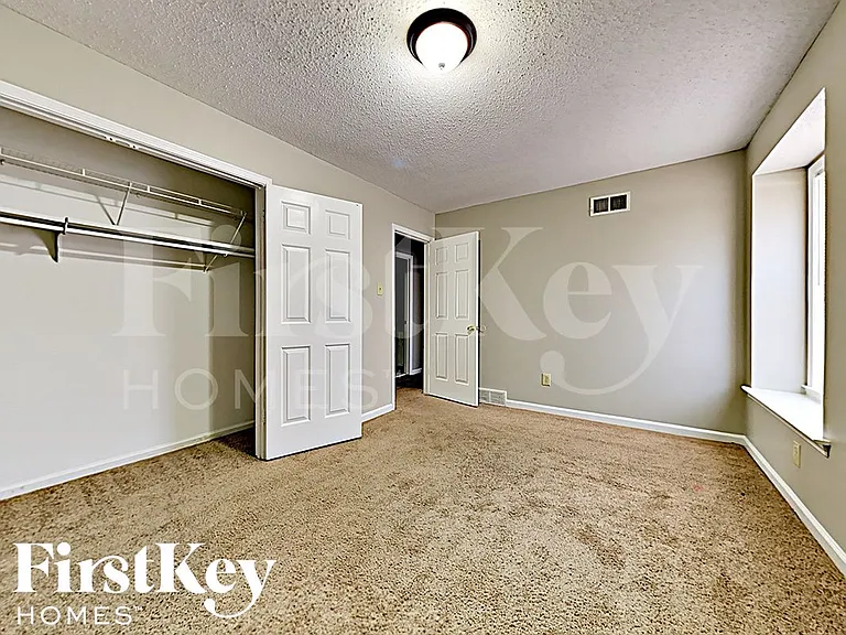 6773 Rockbrook Dr — Photo 11
