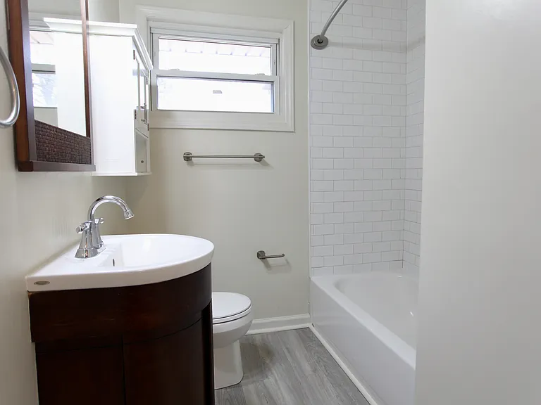 2714 Shamrock Dr — Photo 12