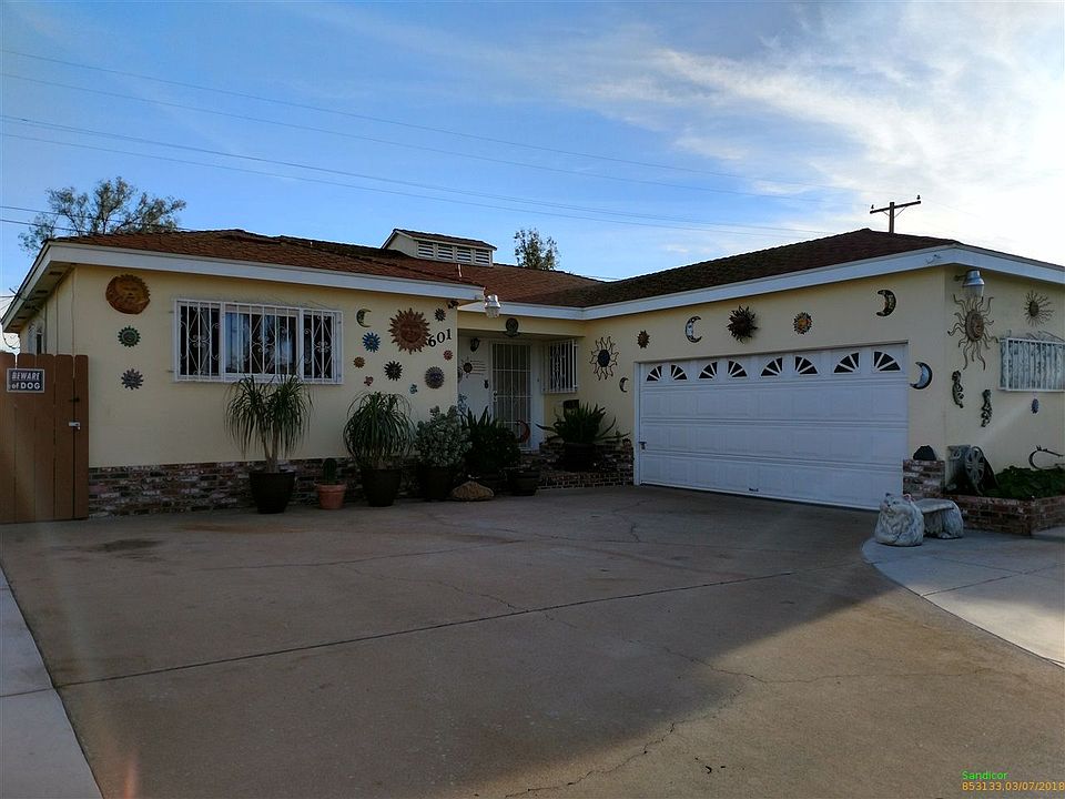 1st image of 601 Sandalwood Dr