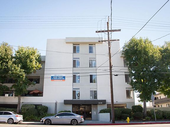 4th image of 6228 Fulton Ave #204