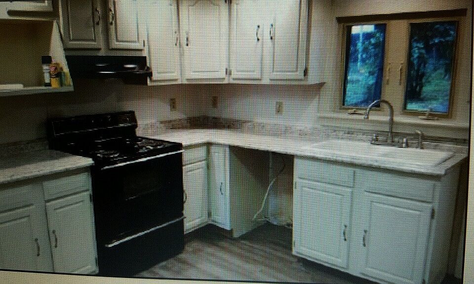 2nd image of 819 E Sunbury St