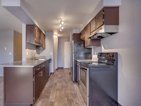 Stark Street Crossings