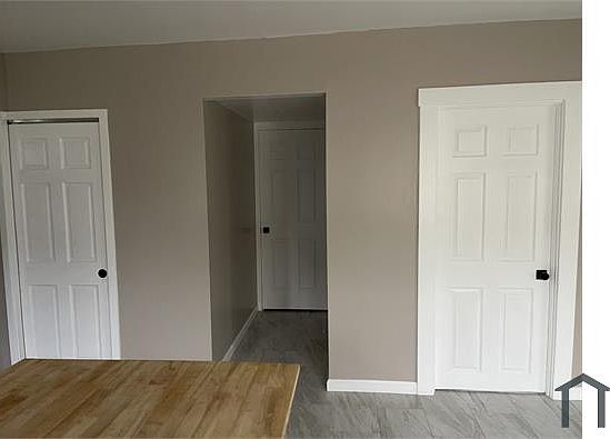 4th image of 15 Wilkie Ave