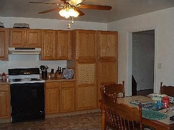 3rd image of 21 Peake Ln