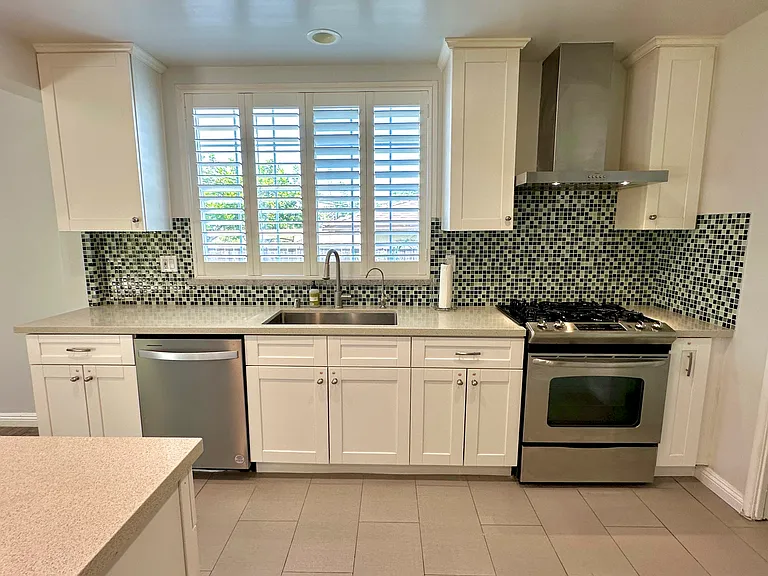 248 Bloom Dr — Photo 11