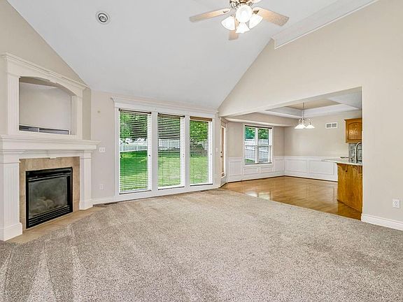 4th image of 1716 Parkside Dr