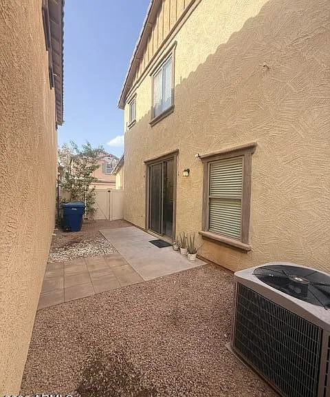 5811 E Grove Ave — Photo 17