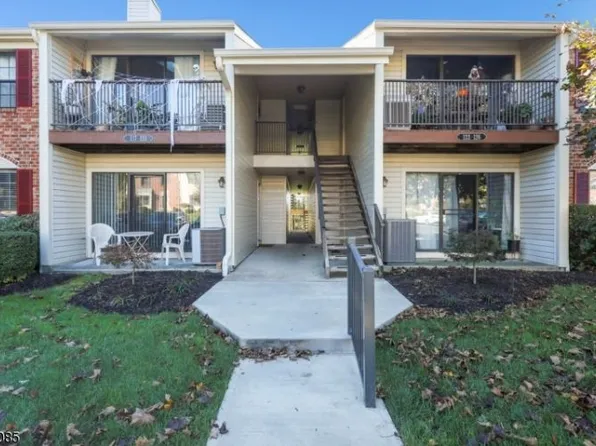 117 Woodward Ln, Basking Ridge, NJ 07920