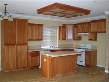 3rd image of 181 Cicero Cir