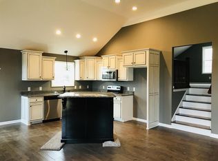 426 Fowler Ford Rd, Portland, TN 37148