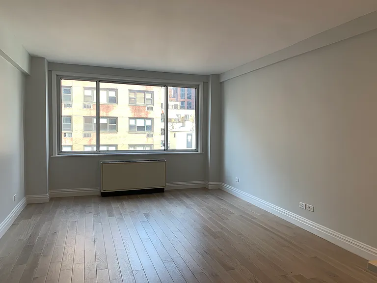 235 W 48th St #12K — Photo 9