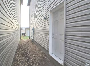 20955 20th Ave NW, Edmonton, AB T6M 0X7