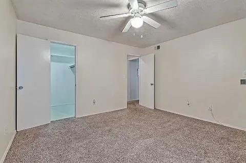 910 Augusta Dr — Photo 17