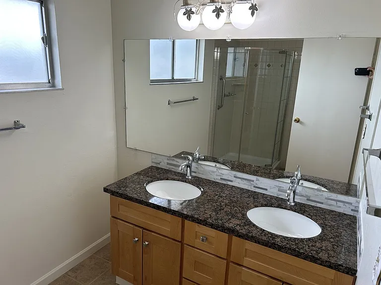 2040 Barbour Dr — Photo 23