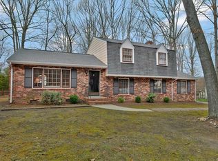 1560 Olde Coalmine Rd, Midlothian, VA 23113