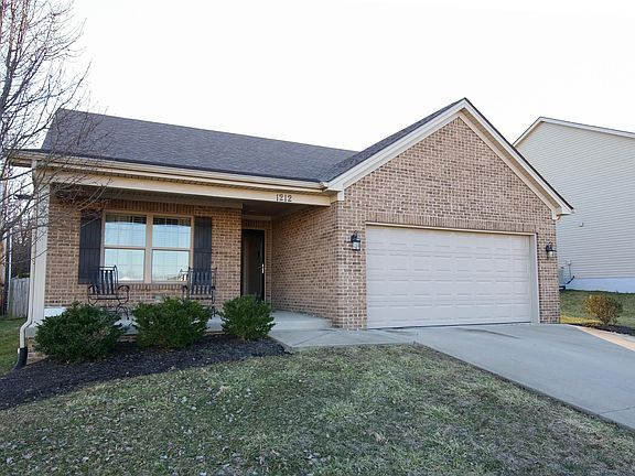 2nd image of 1212 Orchard Dr