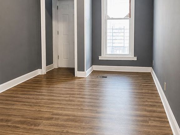 3rd image of 1617A Moreland Ave