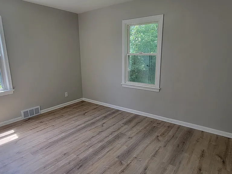 16772 Gerard Ave — Photo 8