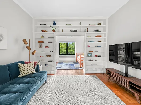 230 Park Pl APT 6N, Brooklyn, NY 11238