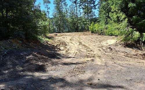 1st image of 8990 Signal Ridge Rd