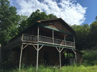 1125 Valentine Pond Rd, Adirondack, NY 12808