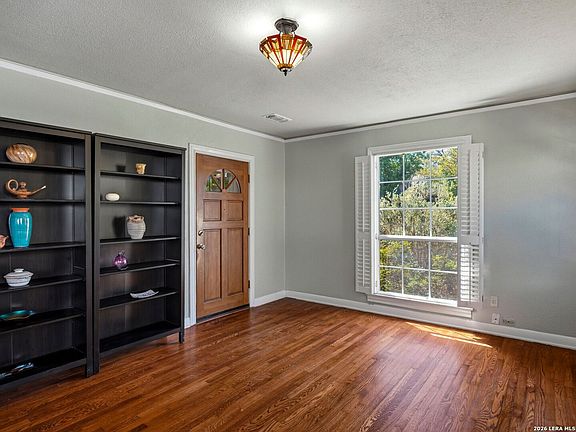 3rd image of 311 Elmhurst Avenue