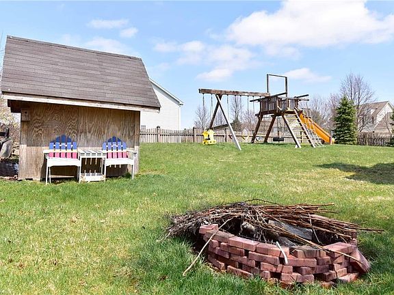 4th image of 1293 Rockport Dr