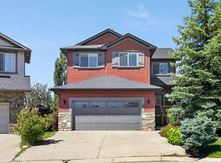 18 E Hidden Creek Mnr NW, Calgary, AB T3A 6L7