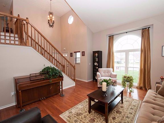 2nd image of 2504 Pippin Ct