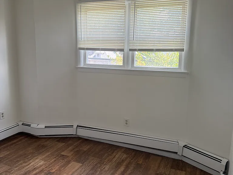 118 Sheridan Ave #3 — Photo 13