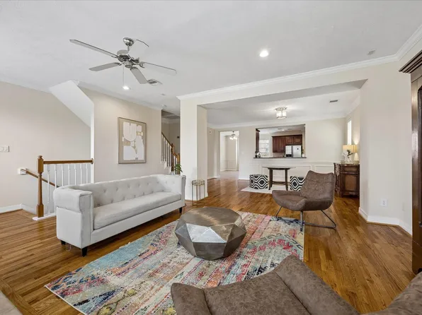 1807 Stacy Crst, Houston, TX 77008