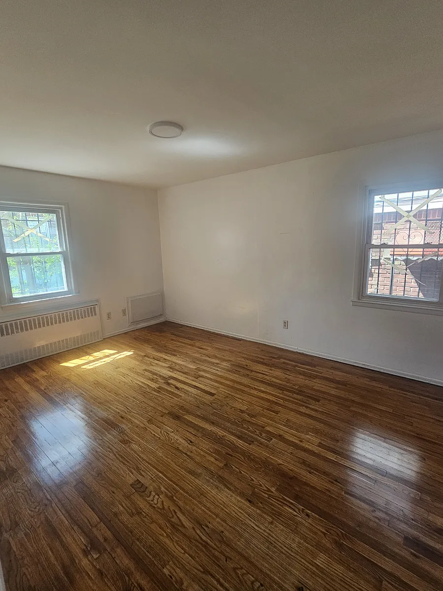 Building Photo - 522 Grassmere Ter #1