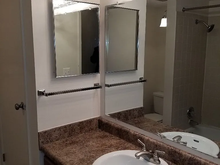 Superior Place Apartments — Photo 15
