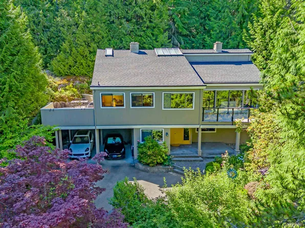 4623 Caulfeild Dr, West Vancouver, BC V7W 1E9
