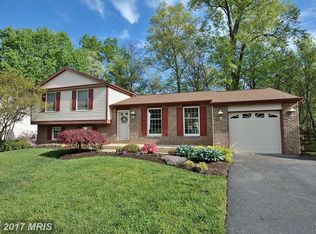 105 Caragana Ct, Sterling, VA 20164