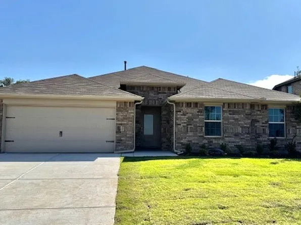 413 Sunflower Trl, Cleburne, TX 76033