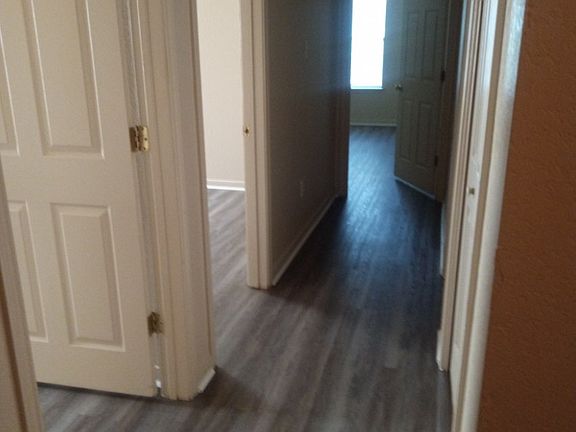3rd image of 1504 Nicholas Cir #A
