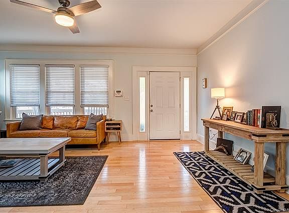 5th image of 908 Harrill St