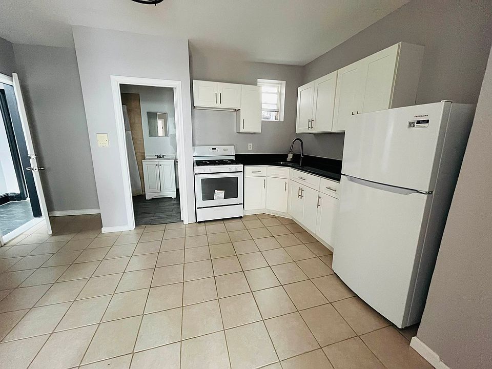 1st image of 299 Saratoga Ave #F
