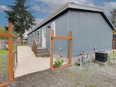 227 Carte Ln, Myrtle Creek, OR, 97457