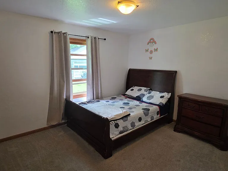 5345 S 43rd St — Photo 18