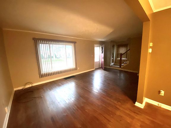3rd image of 2542 8th St