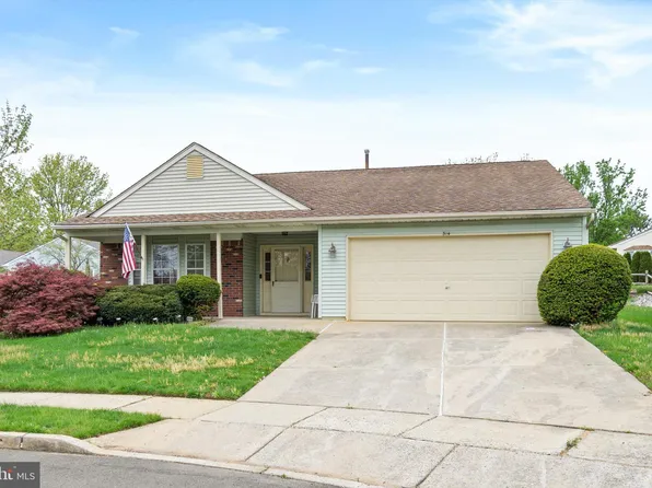314 Wagon Wheel Cir, Columbus, NJ 08022