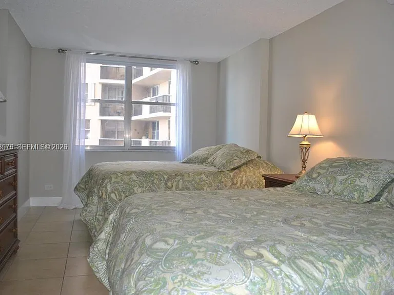 6039 Collins Ave #1006 — Photo 18